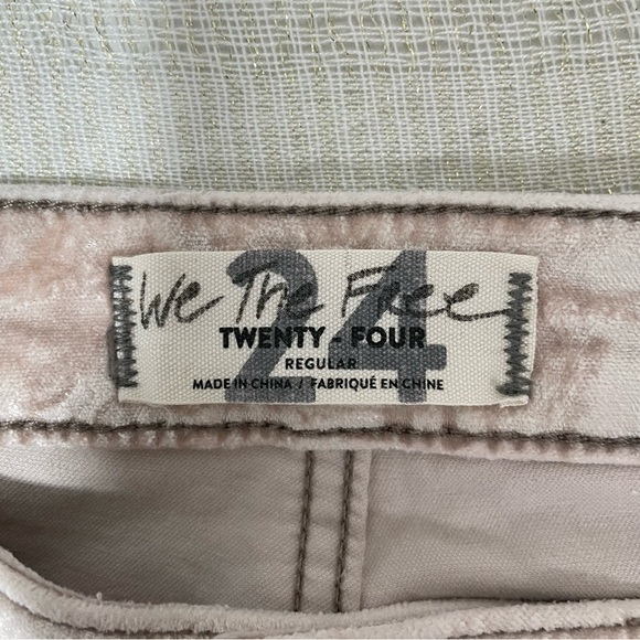 We The Free Crushed Velvet High Waist Relaxed Fit Jeans Blush Color Size 24 - Picture 9 of 11